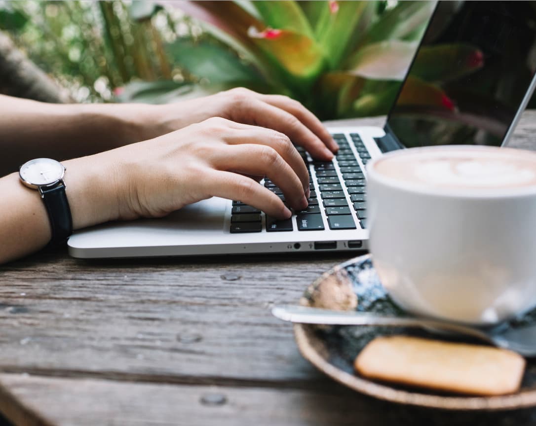 Dolgozz kávézóban